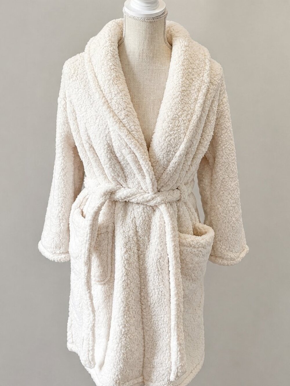 Ulta Beauty Cream Sherpa Wrap Size S/M NEW WITH TAGS - Picture 2 of 7